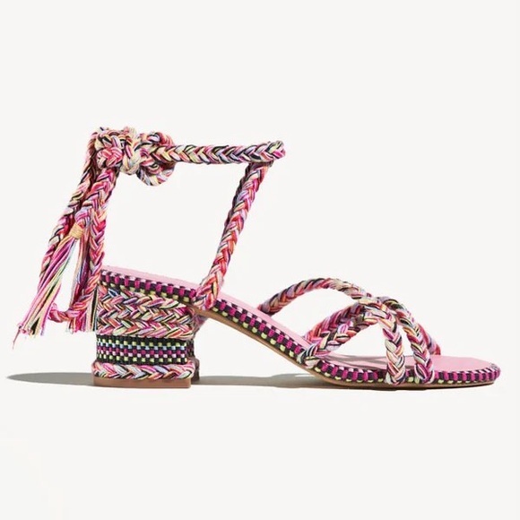 Anthropologie Shoes - EUC Amambaih Isabel Sandals
